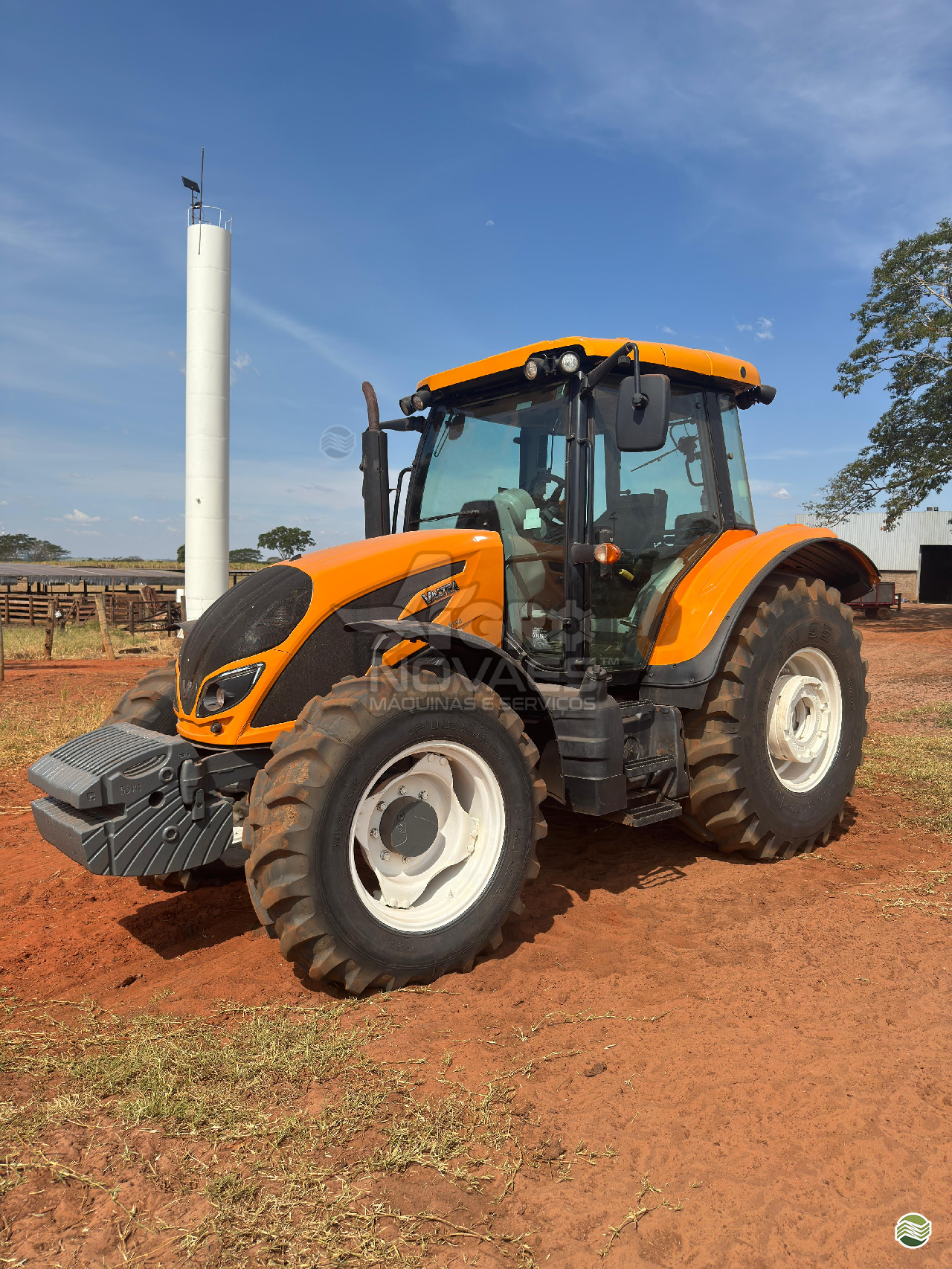TRATOR VALTRA VALTRA A134 HiTech Tração 4x4 Agro Novaes Máquinas Agrícolas FERNANDOPOLIS SÃO PAULO SP